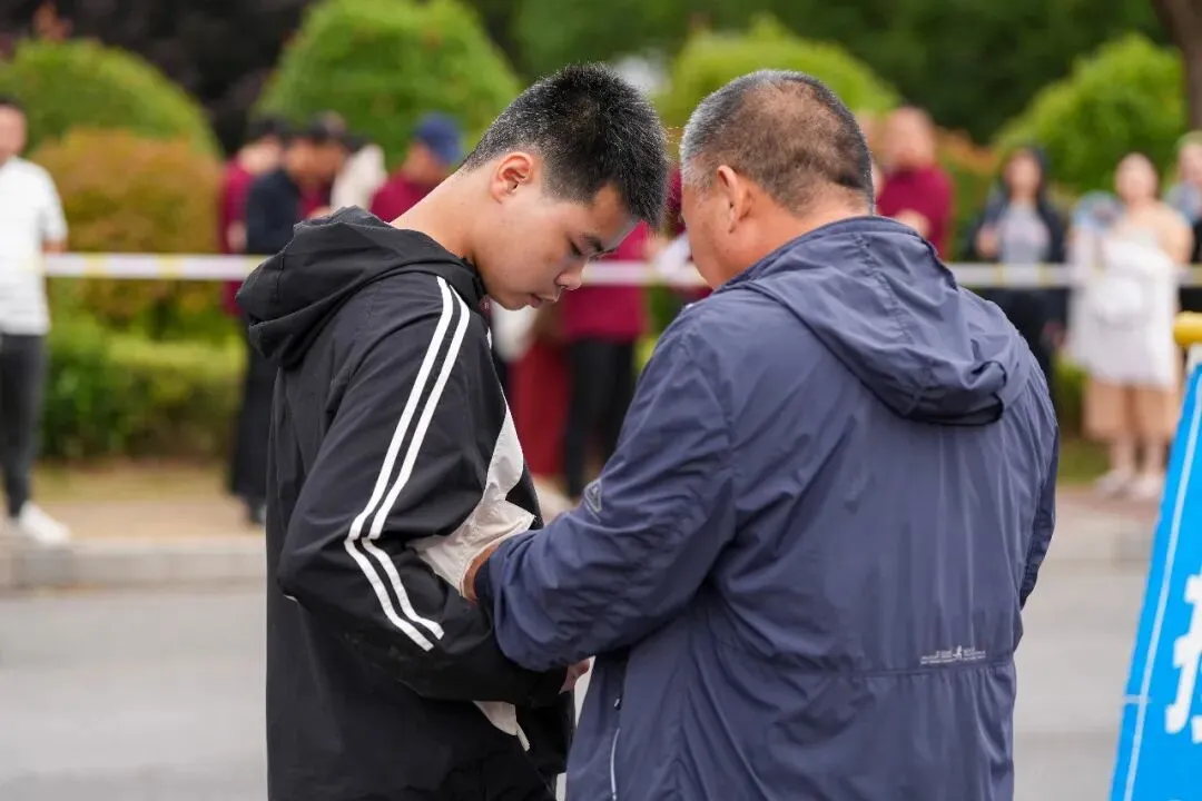 逐梦正当时!射阳中考首日现场直击-第16张图片-四季读书网