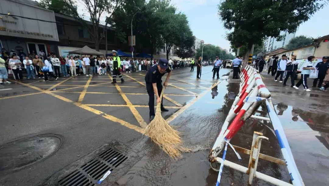德州恒威安保圆满完成2026年中考安保任务-第18张图片-四季读书网 德州恒威安保圆满完成2026年中考安保任务-第18张图片-四季读书网