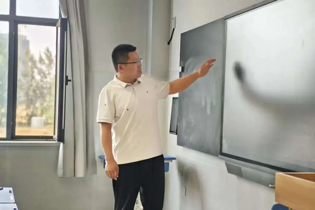 以模拟促备战 以严纪正学风|我校高一年级召开学业水平模拟考试考务会-第4张图片-四季读书网