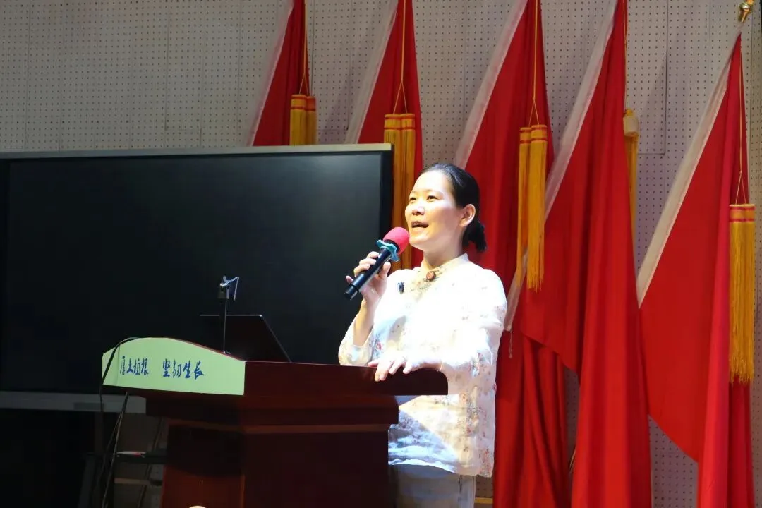 中考“能量加油站”——杭州市夏衍初级中学九年级中考考前心理辅导活动-第5张图片-四季读书网 中考“能量加油站”——杭州市夏衍初级中学九年级中考考前心理辅导活动-第5张图片-四季读书网