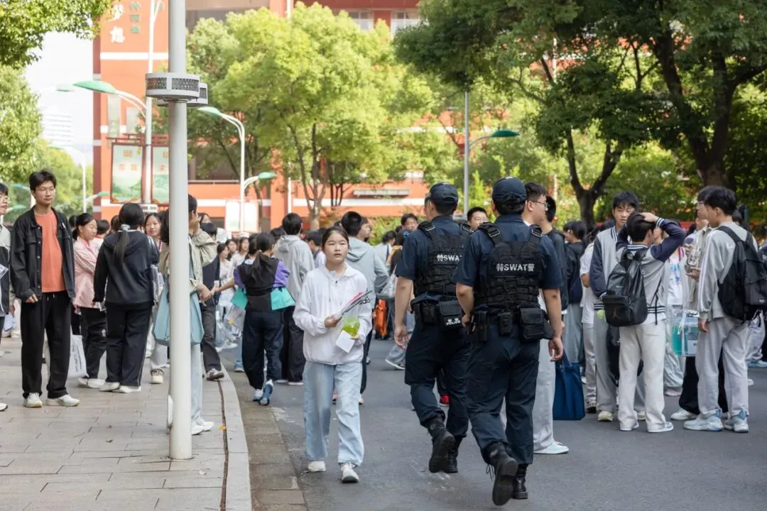 中考“安保天团”上线!我们在,放心冲!-第28张图片-四季读书网