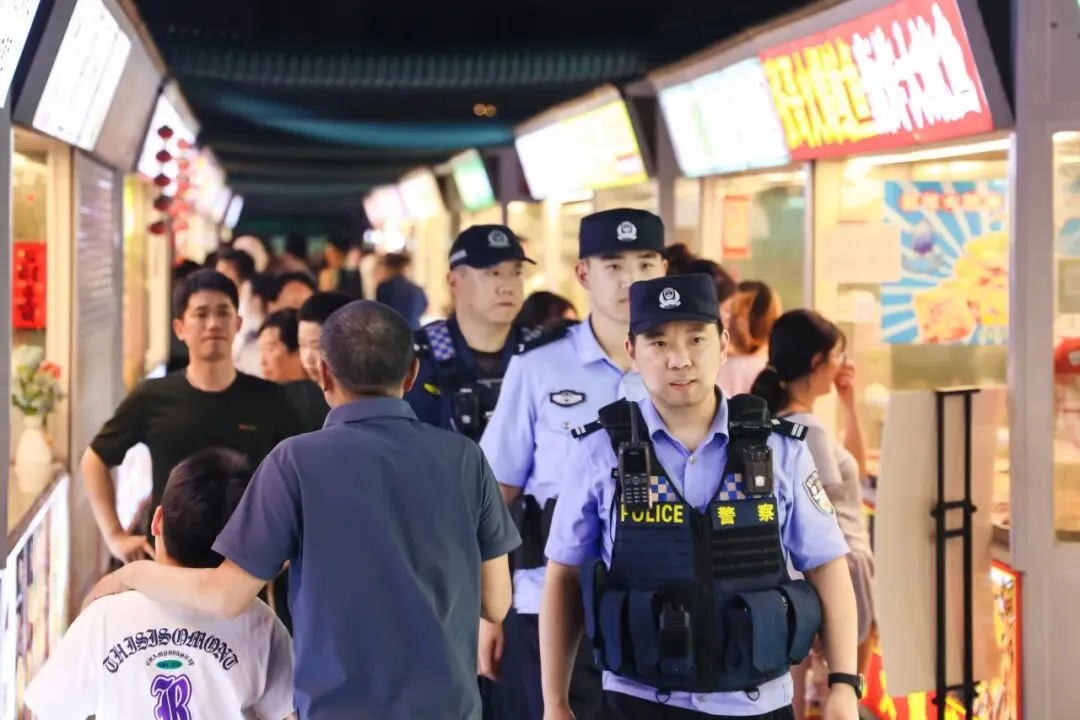 中考“安保天团”上线!我们在,放心冲!-第29张图片-四季读书网
