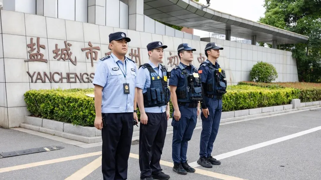 中考“安保天团”上线!我们在,放心冲!-第43张图片-四季读书网