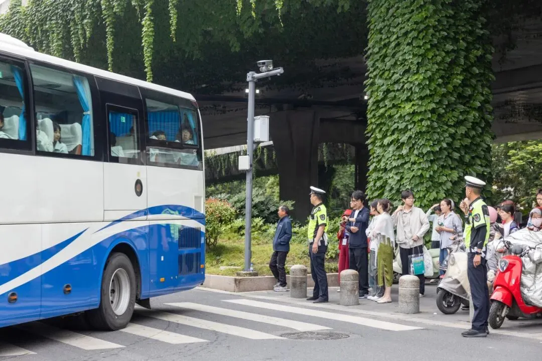 中考“安保天团”上线!我们在,放心冲!-第49张图片-四季读书网