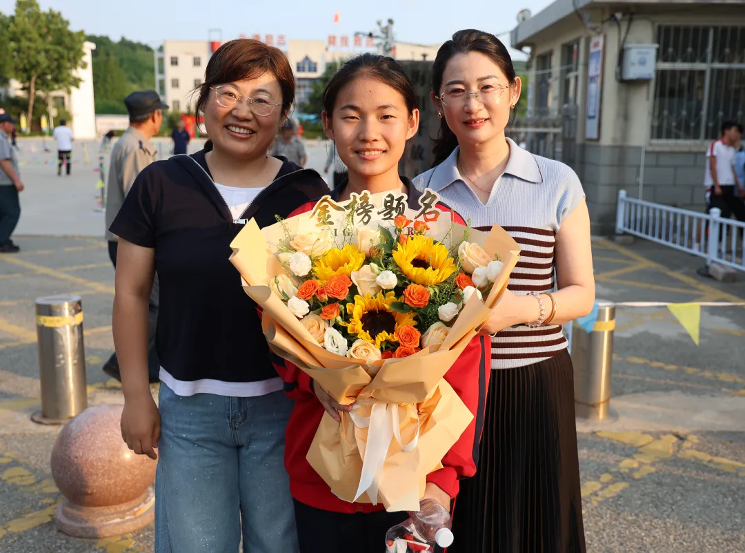 中考落幕,海阳3680名初四学子再启新程,奔赴山海-第12张图片-四季读书网