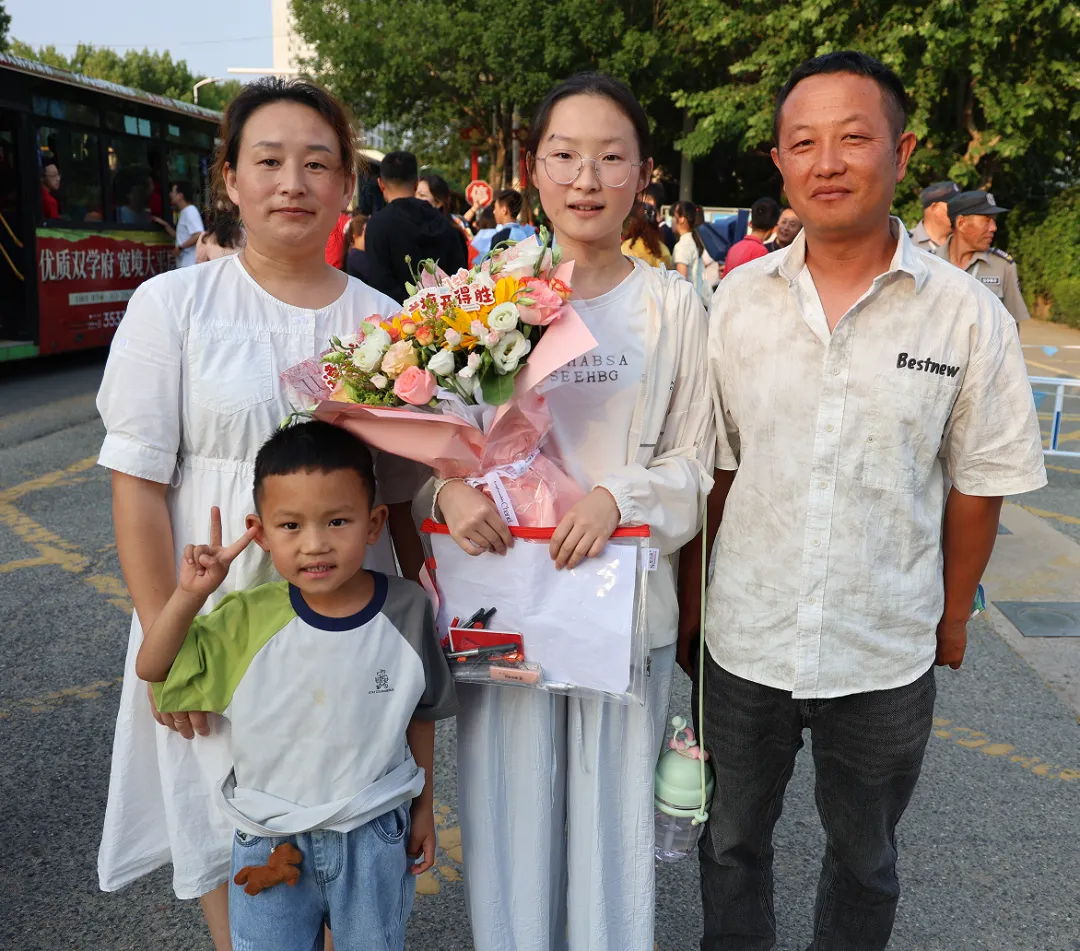 中考落幕,海阳3680名初四学子再启新程,奔赴山海-第13张图片-四季读书网