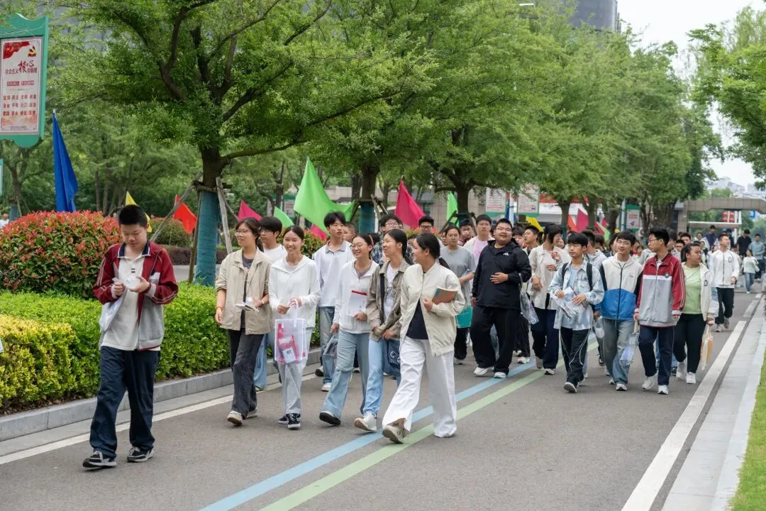 中考首日,旗开得胜!-第16张图片-四季读书网 中考首日,旗开得胜!-第16张图片-四季读书网