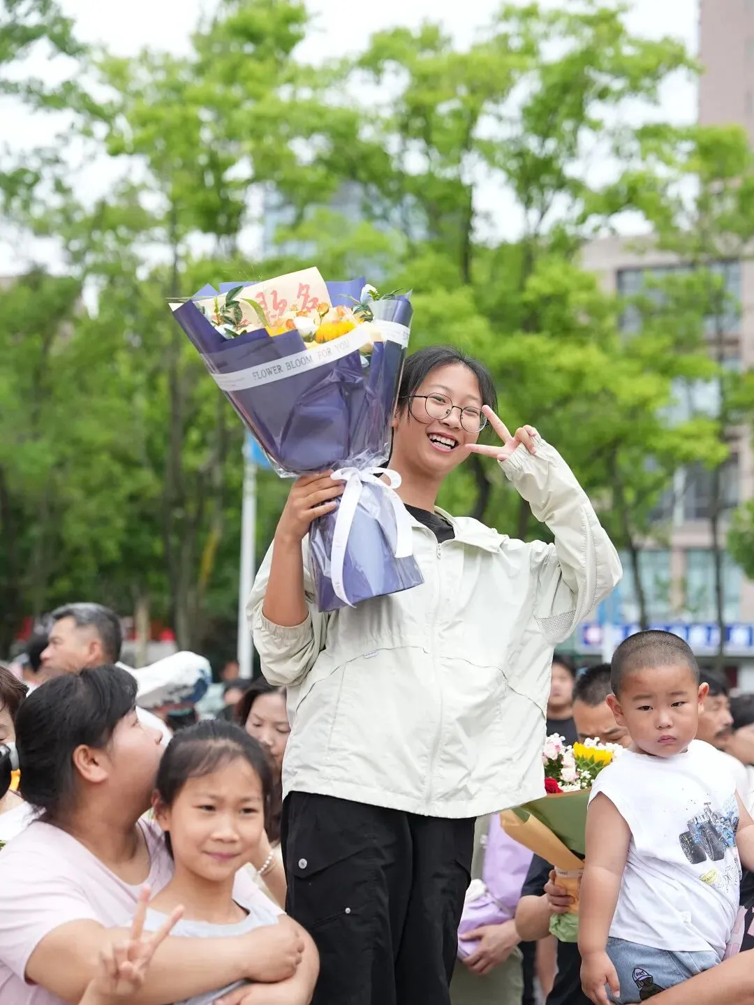 中考圆满落幕,少年昂首赴新程-第16张图片-四季读书网 中考圆满落幕,少年昂首赴新程-第16张图片-四季读书网