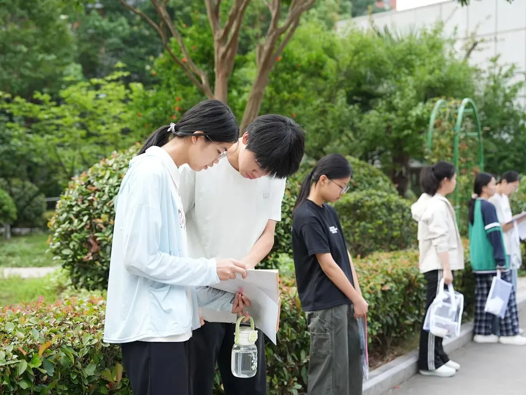中考圆满落幕,少年昂首赴新程-第24张图片-四季读书网 中考圆满落幕,少年昂首赴新程-第24张图片-四季读书网