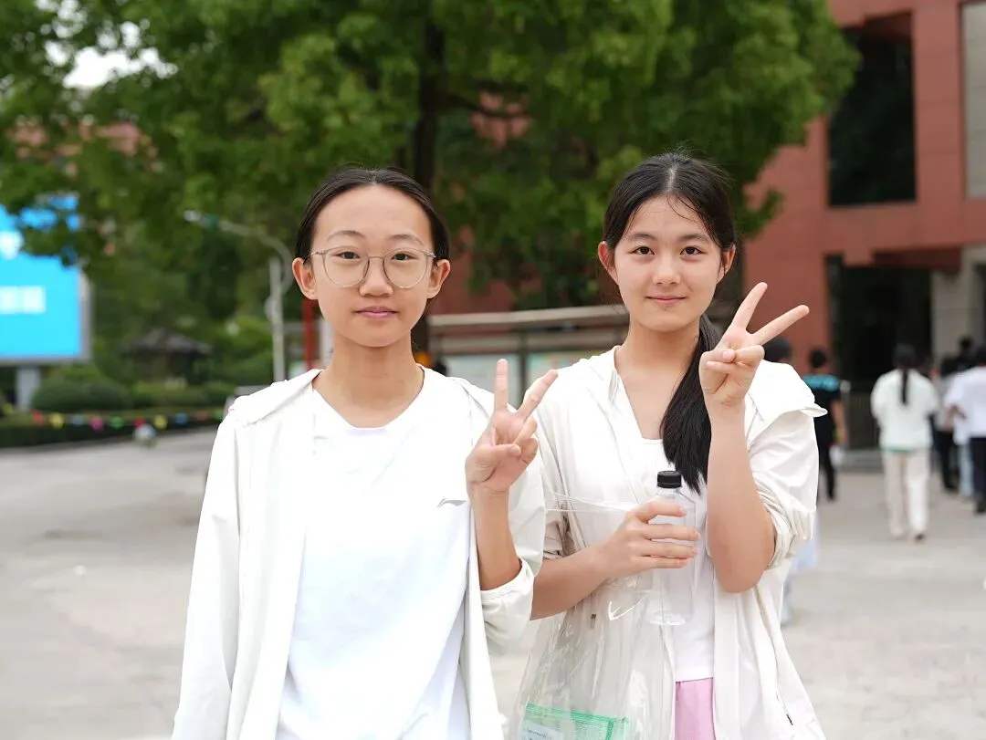 中考圆满落幕,少年昂首赴新程-第28张图片-四季读书网 中考圆满落幕,少年昂首赴新程-第28张图片-四季读书网