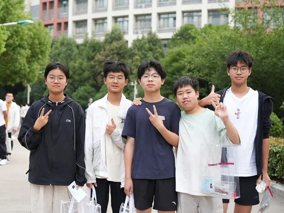 中考圆满落幕,少年昂首赴新程-第29张图片-四季读书网 中考圆满落幕,少年昂首赴新程-第29张图片-四季读书网