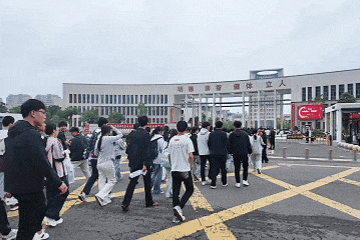 响水少年,加油!直击中考首日-第7张图片-四季读书网 响水少年,加油!直击中考首日-第7张图片-四季读书网