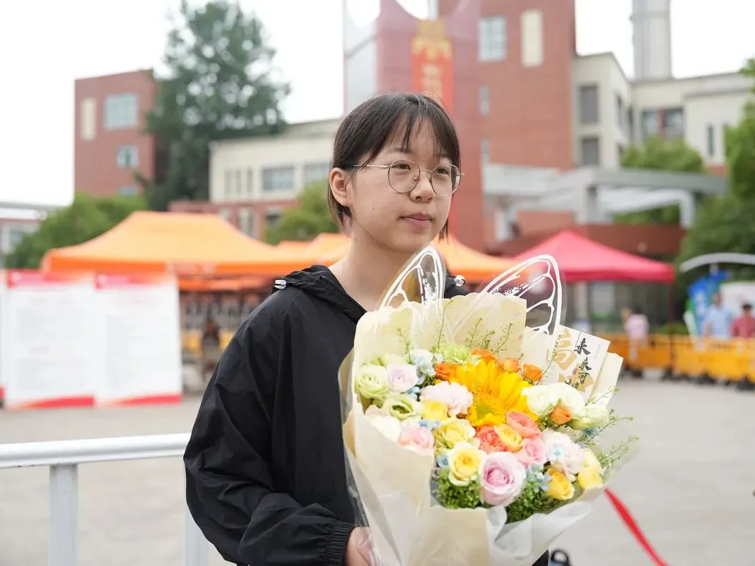 中考圆满落幕,少年昂首赴新程-第37张图片-四季读书网 中考圆满落幕,少年昂首赴新程-第37张图片-四季读书网