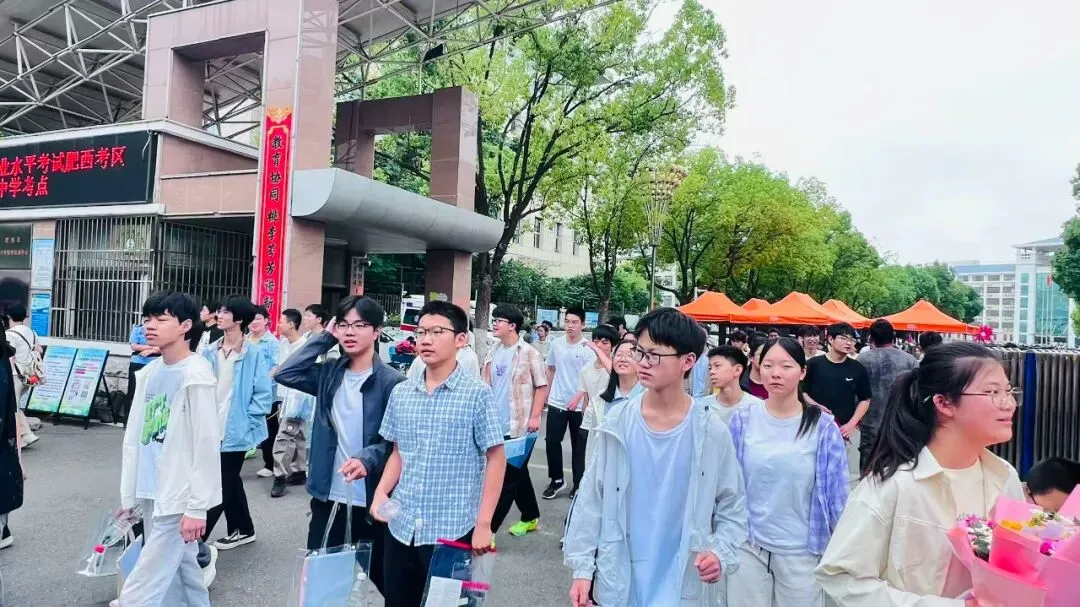 中考系列报道|铃响落笔赴新程,上派初中 2026 年中考圆满收官-第29张图片-四季读书网