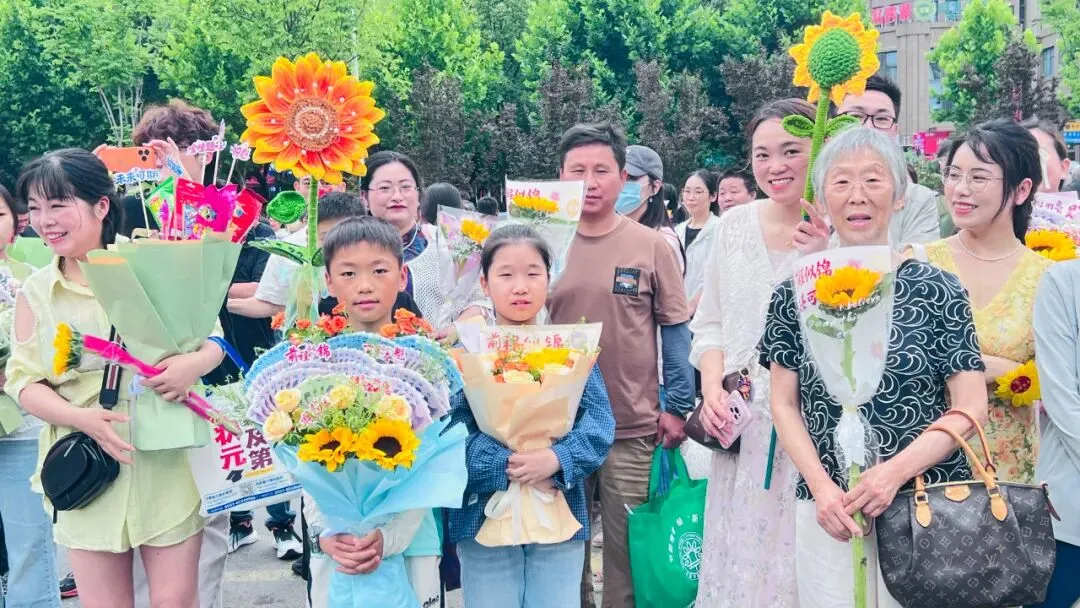 中考系列报道|铃响落笔赴新程,上派初中 2026 年中考圆满收官-第31张图片-四季读书网