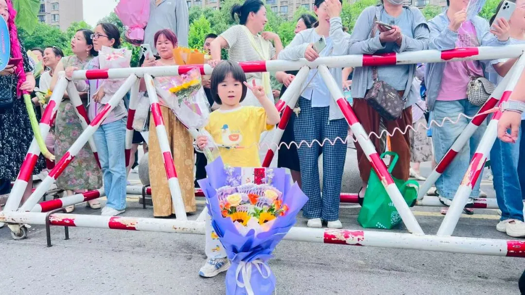 中考系列报道|铃响落笔赴新程,上派初中 2026 年中考圆满收官-第33张图片-四季读书网