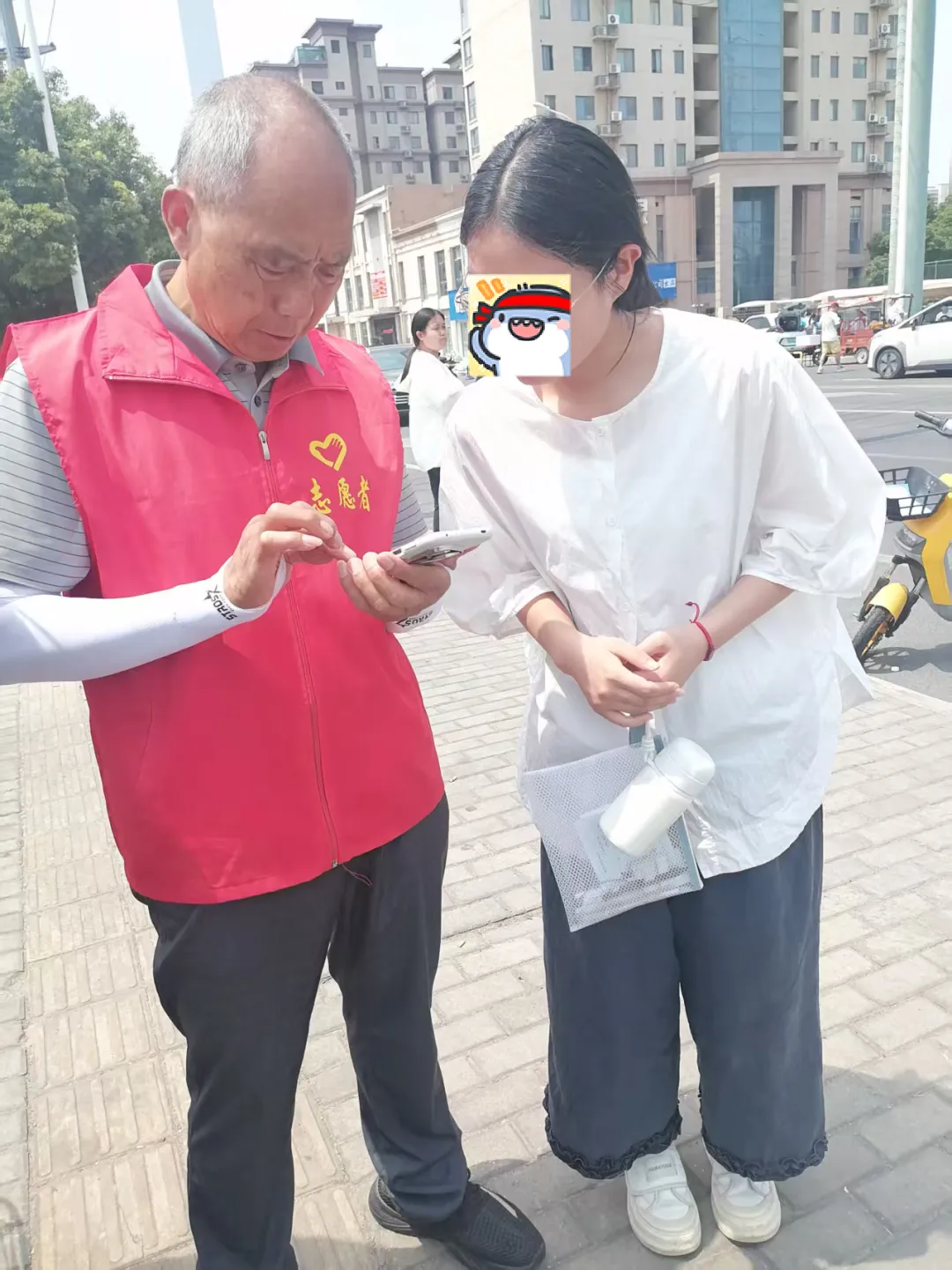 暖心护考 助梦起航 临泉志愿助力中考剪影-第16张图片-四季读书网 暖心护考 助梦起航 临泉志愿助力中考剪影-第16张图片-四季读书网