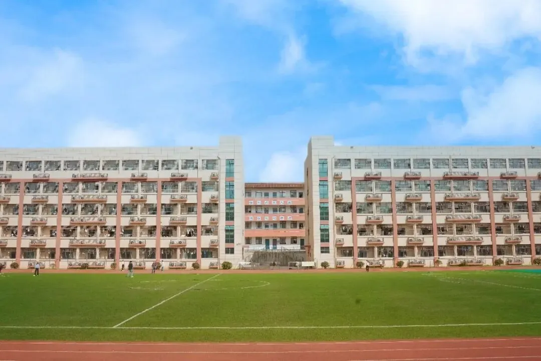 中考家长请注意!铜陵皖江学校校园开放日邀您和孩子实地探校-第4张图片-四季读书网