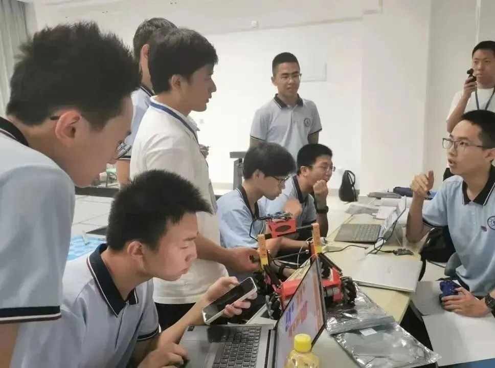 中考之后首次校园开放日!6月24日西安交大附中国际部,欢迎您来校!-第20张图片-四季读书网 中考之后首次校园开放日!6月24日西安交大附中国际部,欢迎您来校!-第20张图片-四季读书网