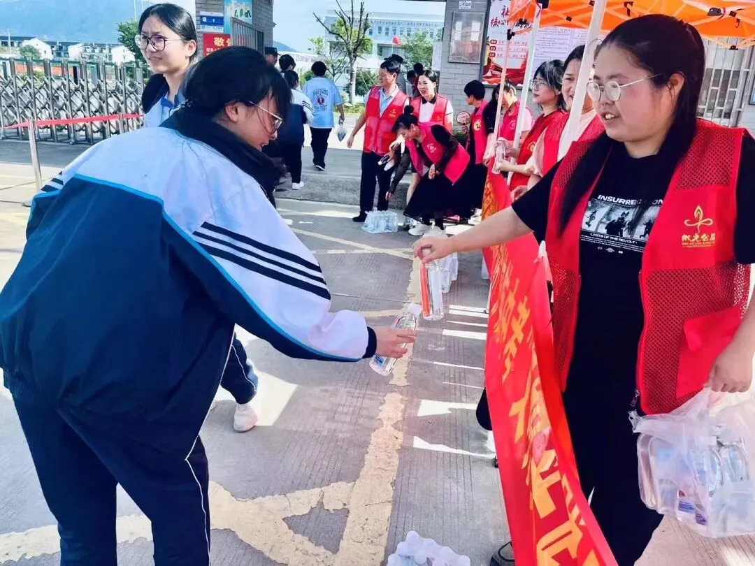 志愿招募 | 章安街道招募2026年中考助考志愿者,等你来加入!-第4张图片-四季读书网 志愿招募 | 章安街道招募2026年中考助考志愿者,等你来加入!-第4张图片-四季读书网