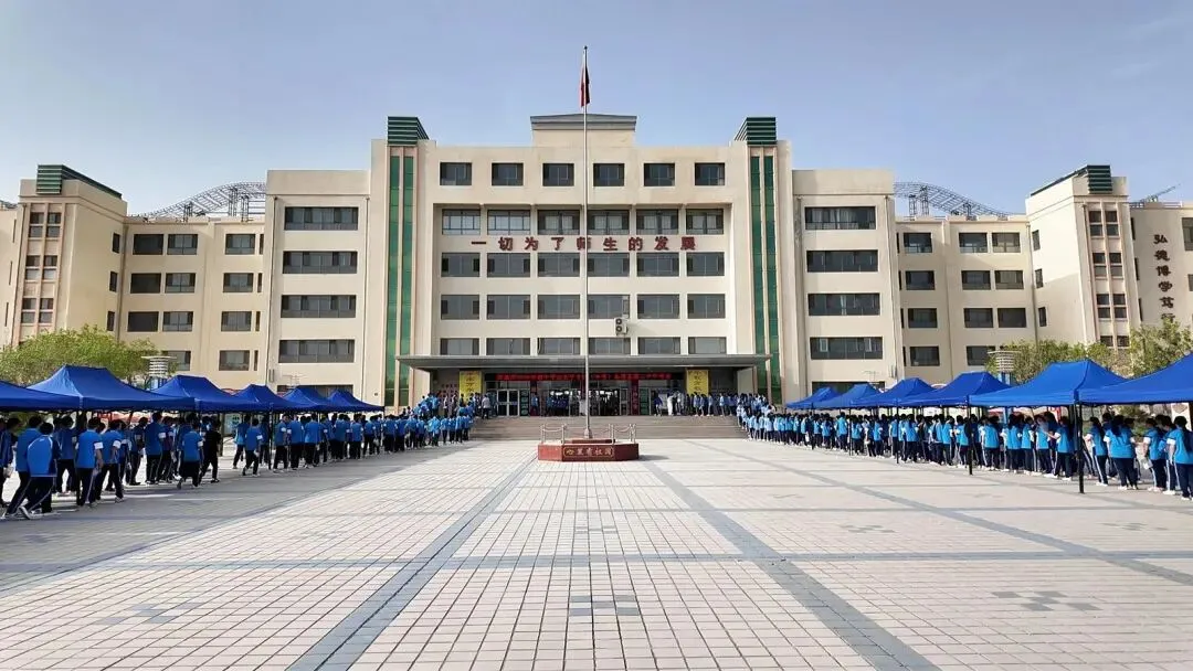 提笔逐梦,加油少年!金塔县中考今日启幕-第4张图片-四季读书网