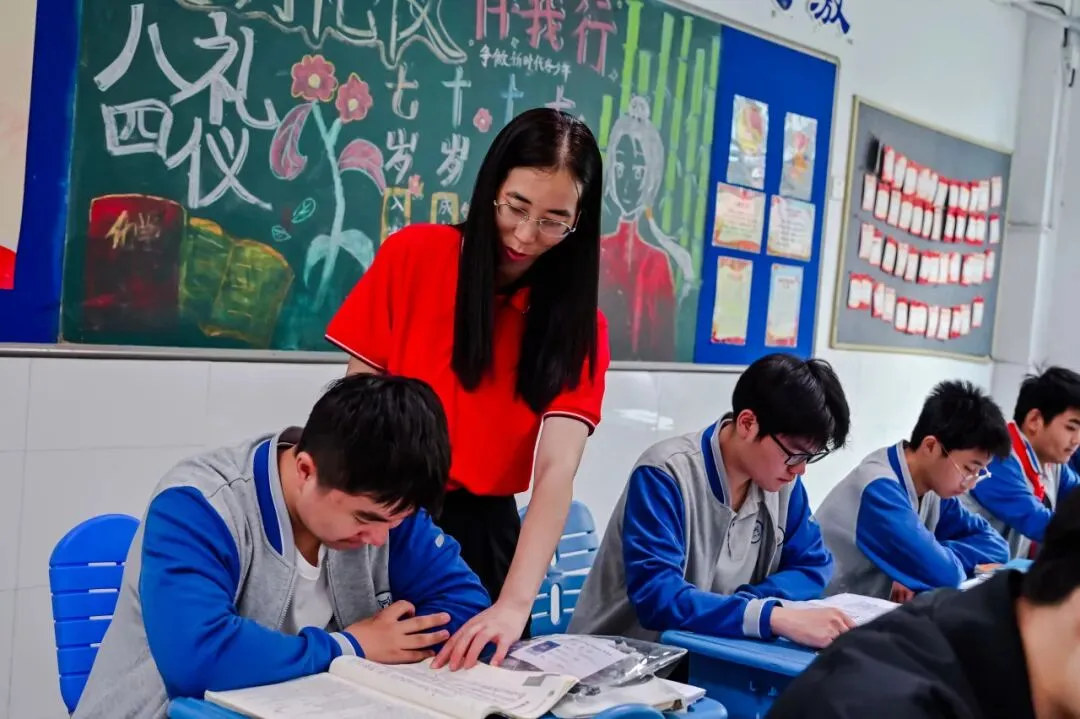 【中考特辑】盛夏执笔,志同道合,奔赴属于你们的光亮!-第24张图片-四季读书网 【中考特辑】盛夏执笔,志同道合,奔赴属于你们的光亮!-第24张图片-四季读书网