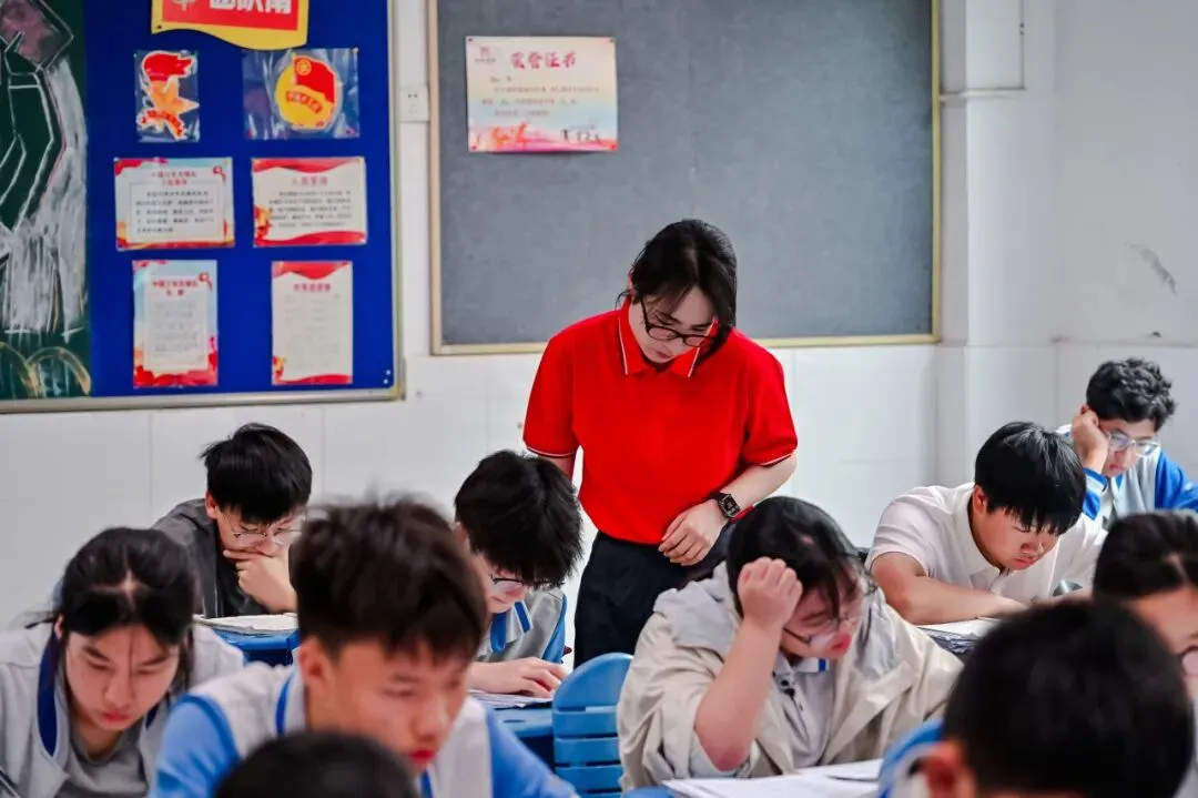 【中考特辑】盛夏执笔,志同道合,奔赴属于你们的光亮!-第25张图片-四季读书网 【中考特辑】盛夏执笔,志同道合,奔赴属于你们的光亮!-第25张图片-四季读书网