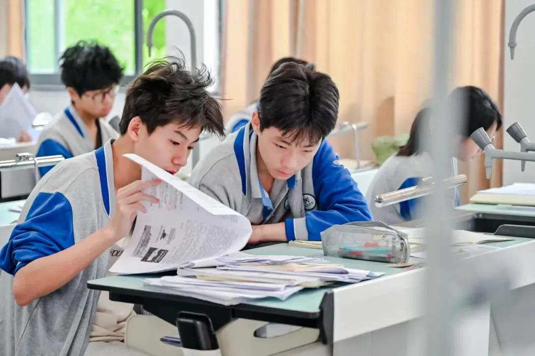 【中考特辑】盛夏执笔,志同道合,奔赴属于你们的光亮!-第85张图片-四季读书网 【中考特辑】盛夏执笔,志同道合,奔赴属于你们的光亮!-第85张图片-四季读书网