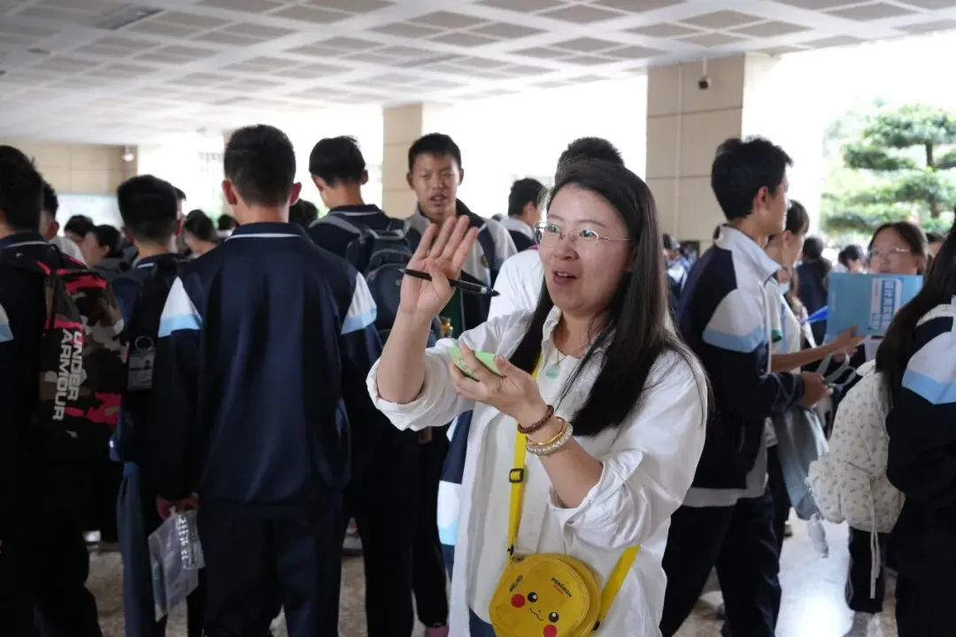 中考首日 || 少年博思千日 求实风骨 青春挥毫三天 冲十锋芒-第31张图片-四季读书网 中考首日 || 少年博思千日 求实风骨 青春挥毫三天 冲十锋芒-第31张图片-四季读书网