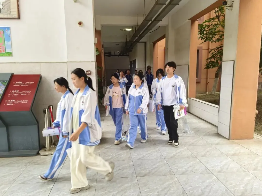 中考首日:菱塘学子,加油!-第21张图片-四季读书网 中考首日:菱塘学子,加油!-第21张图片-四季读书网