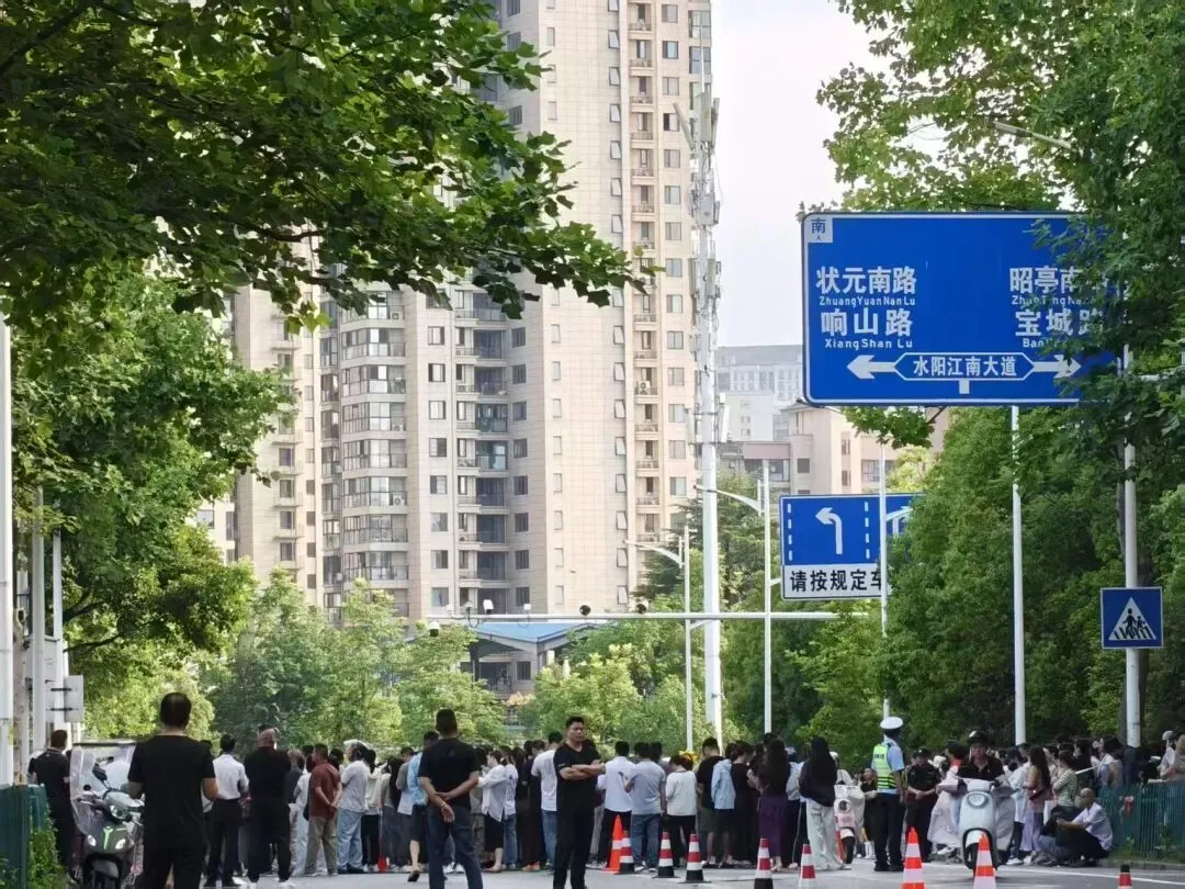 青·动态|护航中考,以爱相伴, 暖心志愿服务,为追梦少年加油-第24张图片-四季读书网