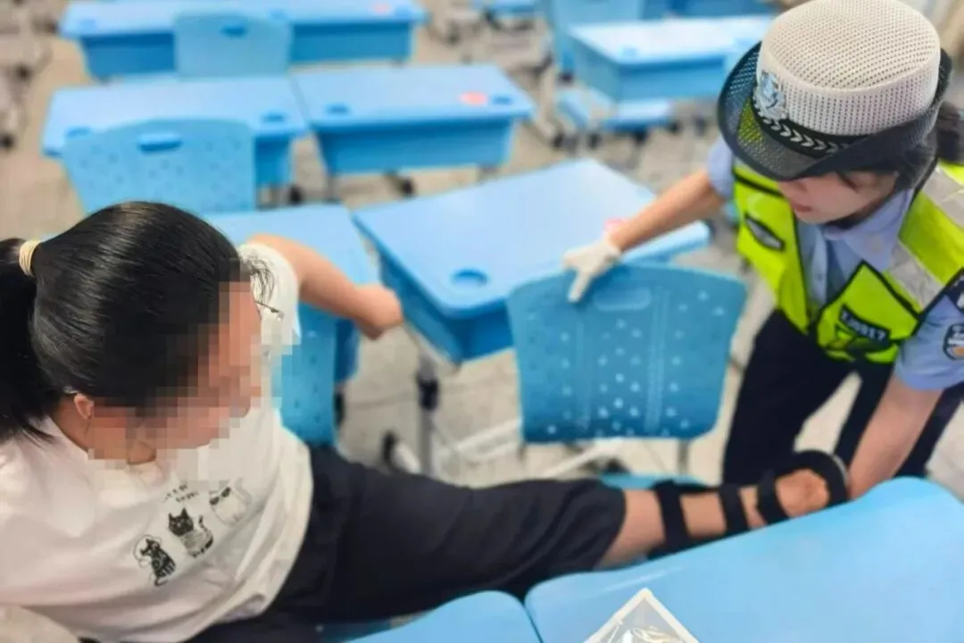 “警”随中考 圆满收官 | 芜湖公安交管“交卷”-第22张图片-四季读书网 “警”随中考 圆满收官 | 芜湖公安交管“交卷”-第22张图片-四季读书网