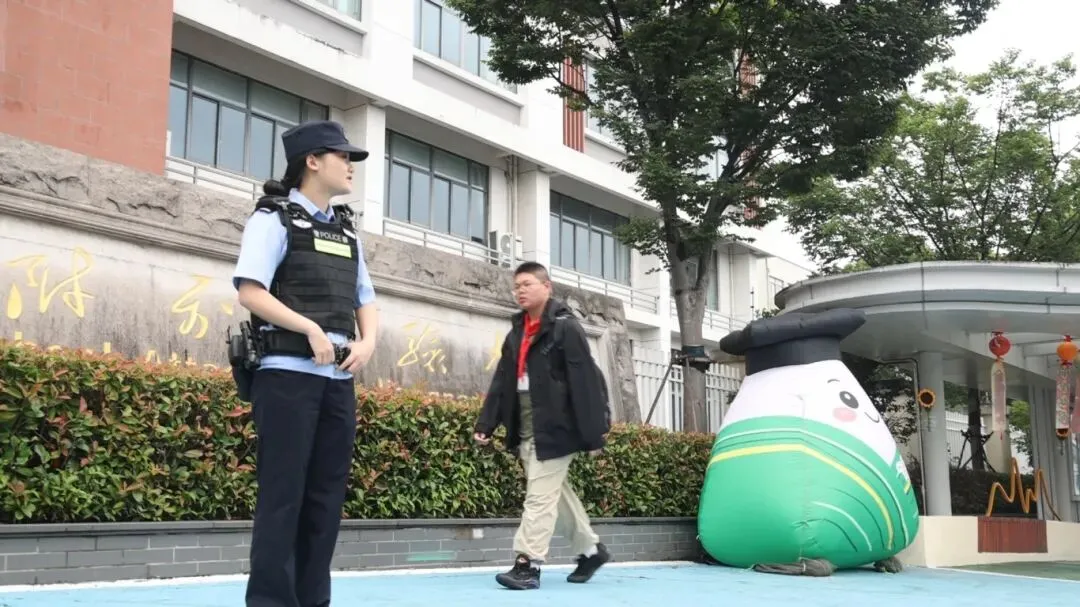 中考首日,多图直击!-第5张图片-四季读书网 中考首日,多图直击!-第5张图片-四季读书网