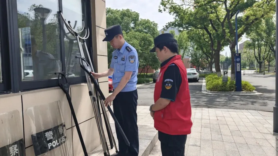 中考首日,多图直击!-第22张图片-四季读书网 中考首日,多图直击!-第22张图片-四季读书网