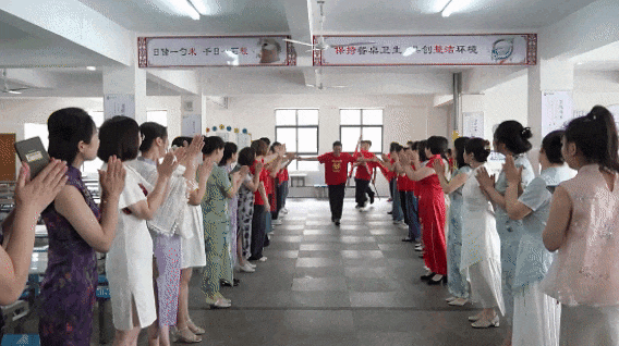 全员出征!挥毫泼墨战中考,策马扬鞭向未来-第86张图片-四季读书网 全员出征!挥毫泼墨战中考,策马扬鞭向未来-第86张图片-四季读书网