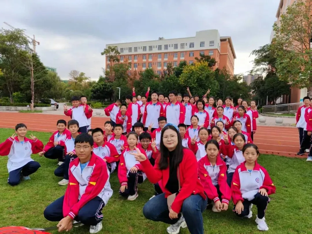2026年云南中考作文评析及教师下水作文(一)-第32张图片-四季读书网 2026年云南中考作文评析及教师下水作文(一)-第32张图片-四季读书网