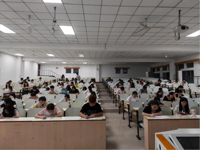 公法学院开展概率论课程模拟考试活动-第1张图片-四季读书网 公法学院开展概率论课程模拟考试活动-第1张图片-四季读书网