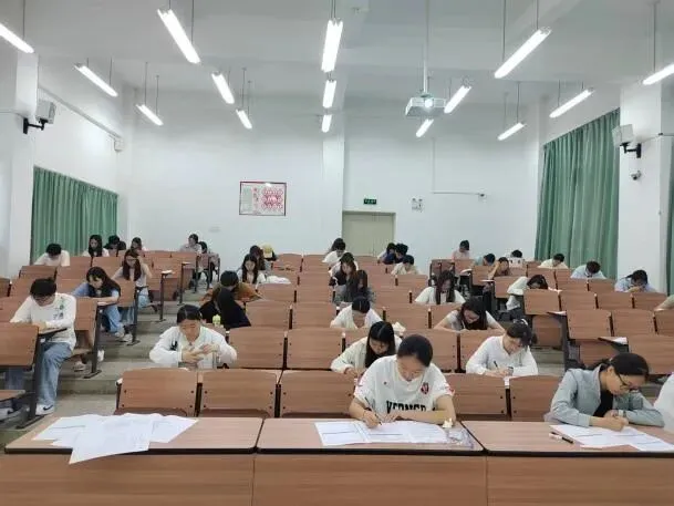 我为同学做实事 | 四六级模拟考试圆满落幕-第18张图片-四季读书网 我为同学做实事 | 四六级模拟考试圆满落幕-第18张图片-四季读书网