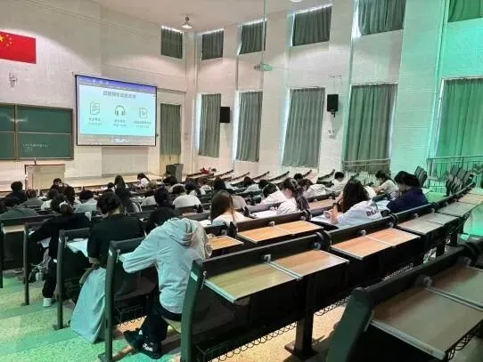 我为同学做实事 | 四六级模拟考试圆满落幕-第19张图片-四季读书网 我为同学做实事 | 四六级模拟考试圆满落幕-第19张图片-四季读书网