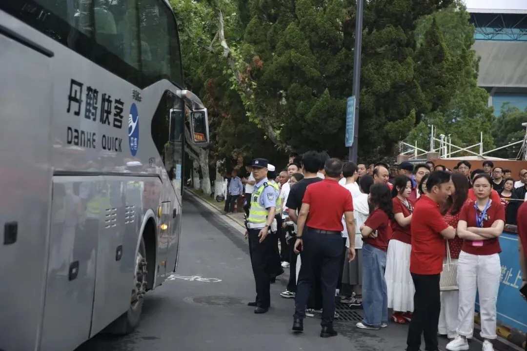 江苏亭湖 吉志群‖【2026年中考下水作文】 粽香端午 有声有色(散文)-第6张图片-四季读书网 江苏亭湖 吉志群‖【2026年中考下水作文】 粽香端午 有声有色(散文)-第6张图片-四季读书网