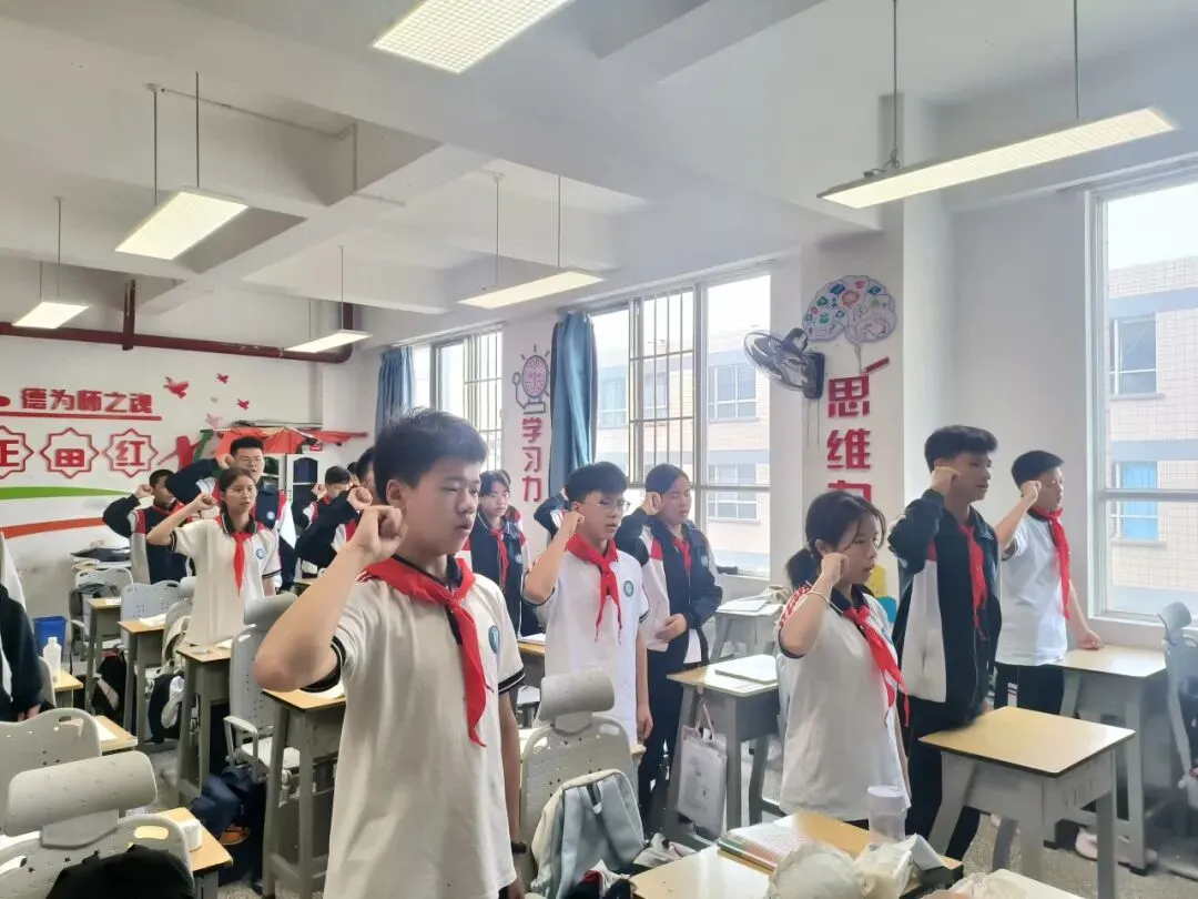 【国旗下的青春思政课】—— 静待花开,中考加油-第14张图片-四季读书网