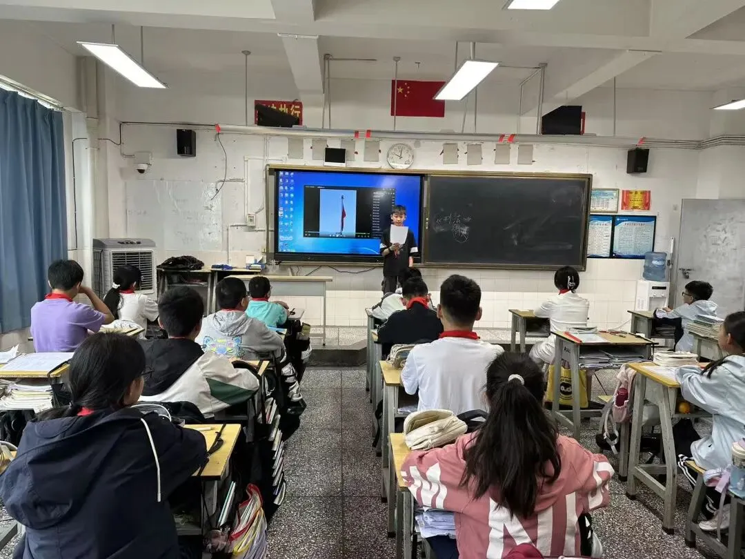 【国旗下的青春思政课】—— 静待花开,中考加油-第17张图片-四季读书网