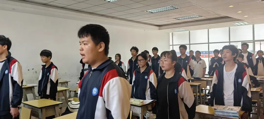 【国旗下的青春思政课】—— 静待花开,中考加油-第19张图片-四季读书网
