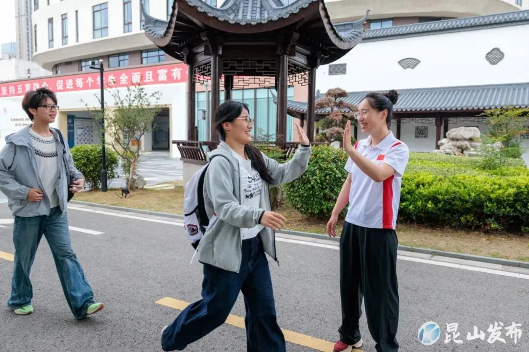 中考今日启幕,愿你提笔从容、落笔生辉!-第7张图片-四季读书网