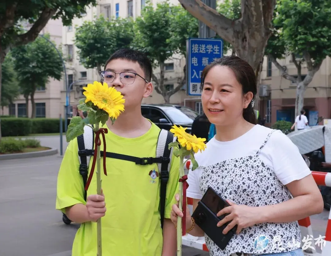 中考今日启幕,愿你提笔从容、落笔生辉!-第11张图片-四季读书网