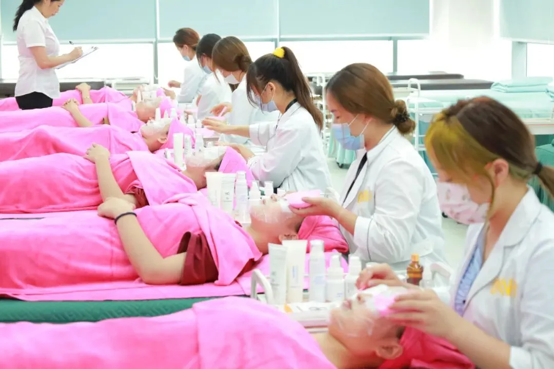【中考择校】4月进入择校黄金期,家长的选择很重要!-第11张图片-四季读书网