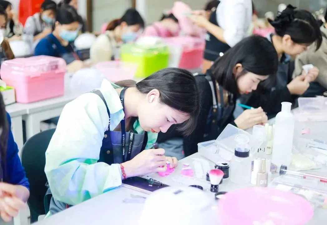 【中考择校】4月进入择校黄金期,家长的选择很重要!-第12张图片-四季读书网