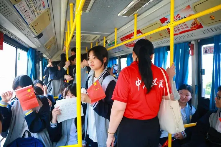 中考加油,静待少年凯歌旋——丰城厚一学校为初三学子中考壮行!-第13张图片-四季读书网