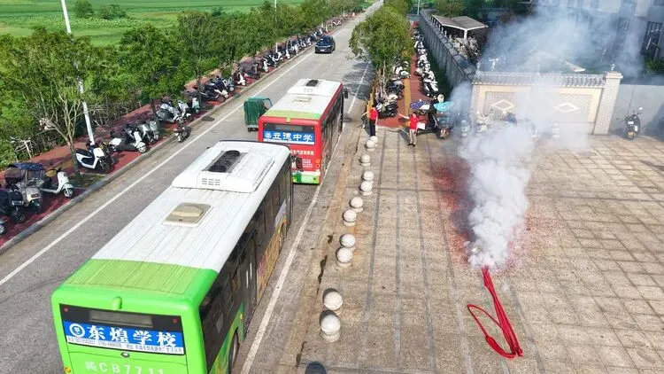 中考加油,静待少年凯歌旋——丰城厚一学校为初三学子中考壮行!-第14张图片-四季读书网