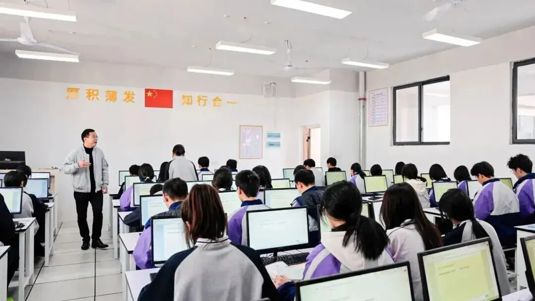 中考加油,静待少年凯歌旋——丰城厚一学校为初三学子中考壮行!-第29张图片-四季读书网